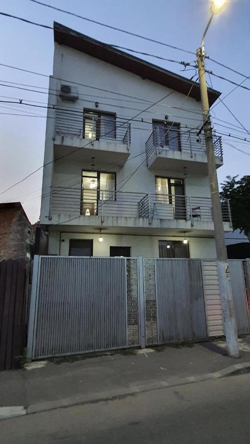 Pensiune Fundeni- Dragonul Rosu Bucarest Exterior foto