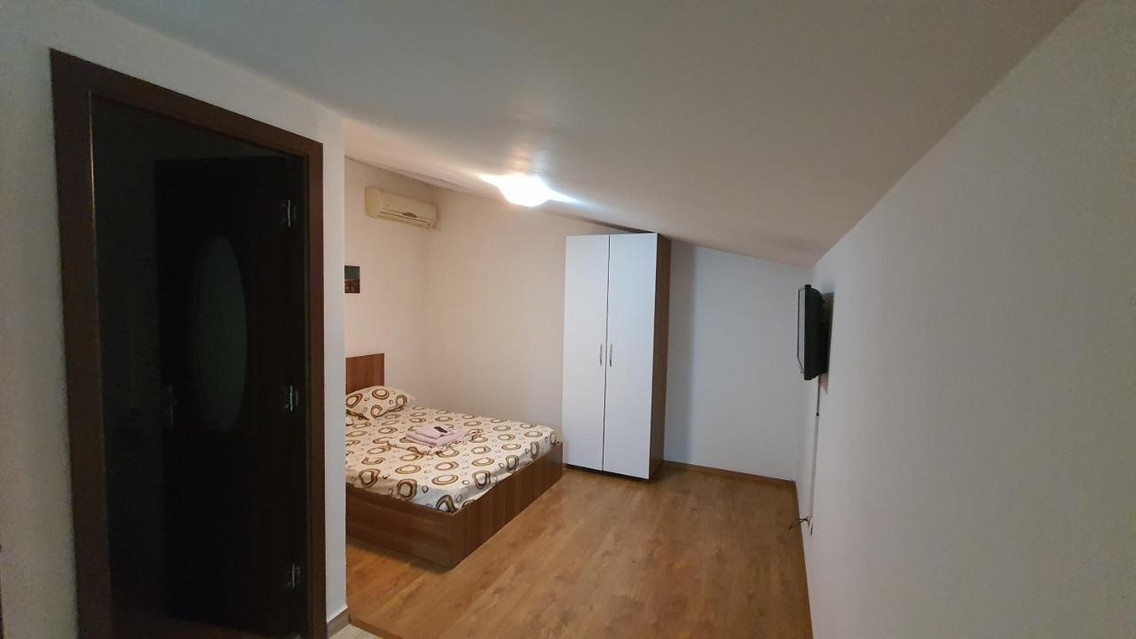 Pensiune Fundeni- Dragonul Rosu Bucarest Exterior foto